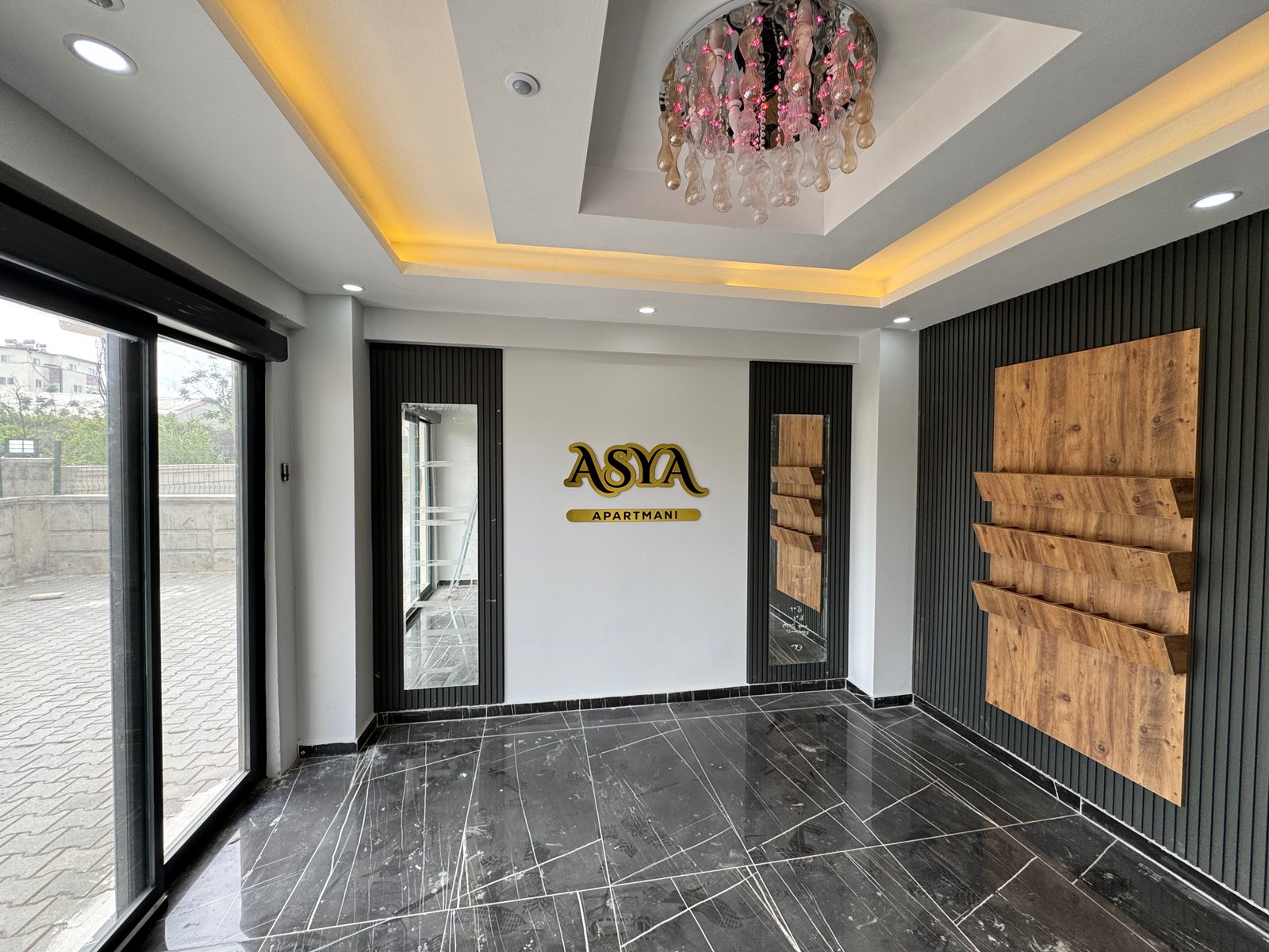 TURYAP TROPIK'TEN ARPAÇBAHŞIŞTE SATILIK HAVUZLU LÜX 1+1 DAİRE