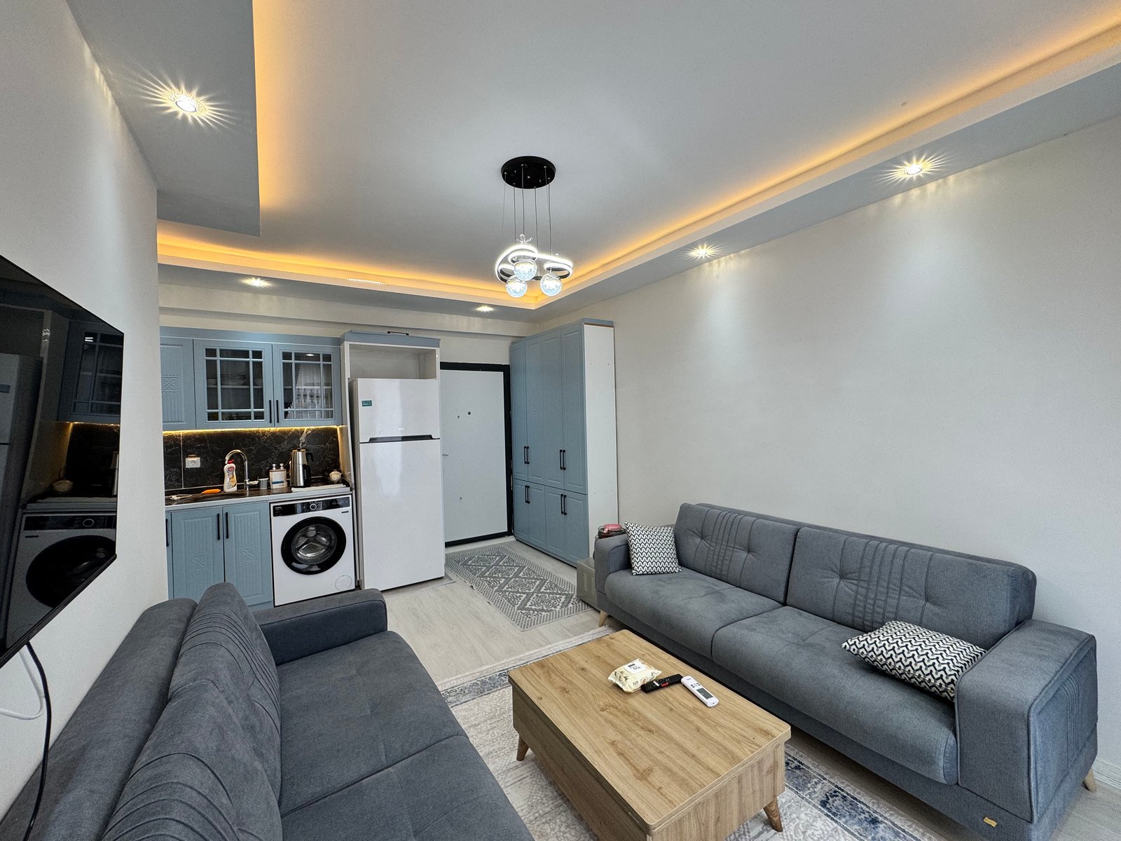 TURYAP TROPIK'TEN KIZ KALESINDE LÜX 1+1 HAVUZLU DAIRE