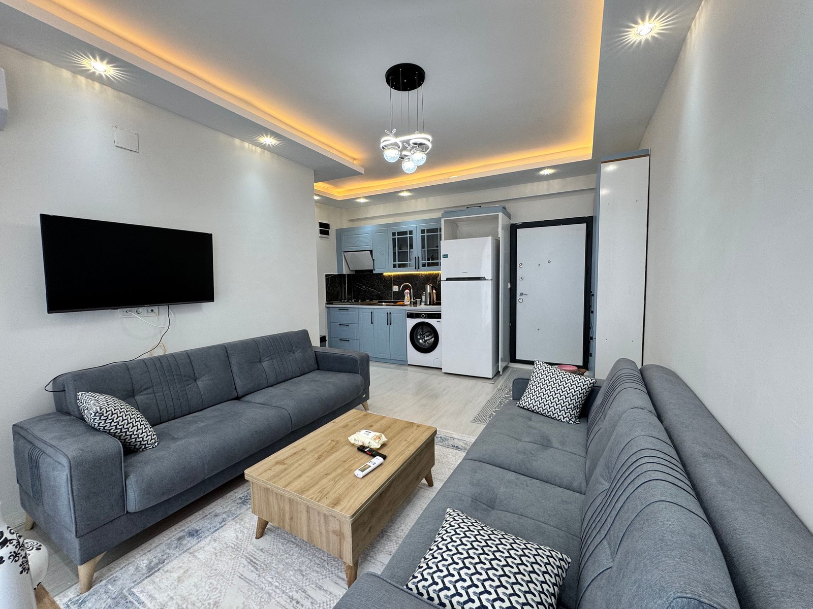 TURYAP TROPIK'TEN KIZ KALESINDE LÜX 1+1 HAVUZLU DAIRE